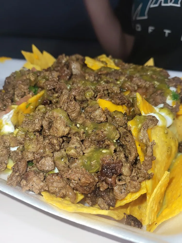 Asada Nachos Supreme